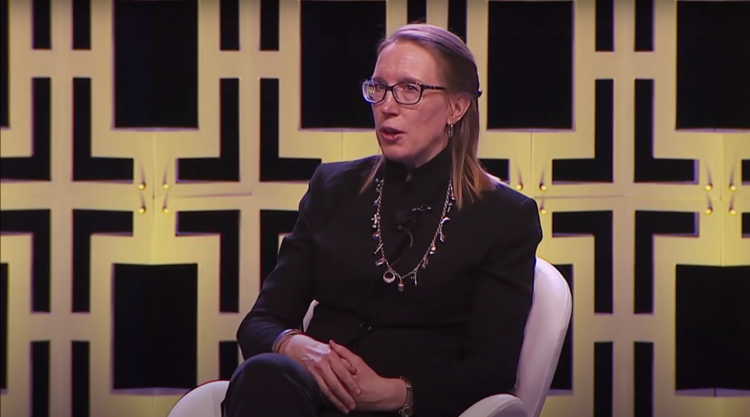 SEC Kommissarin Hester Peirce über Krypto-Regulierung in den USA Kommissarin der SEC Hester Peirce über Krypto-Regulierung in den USA