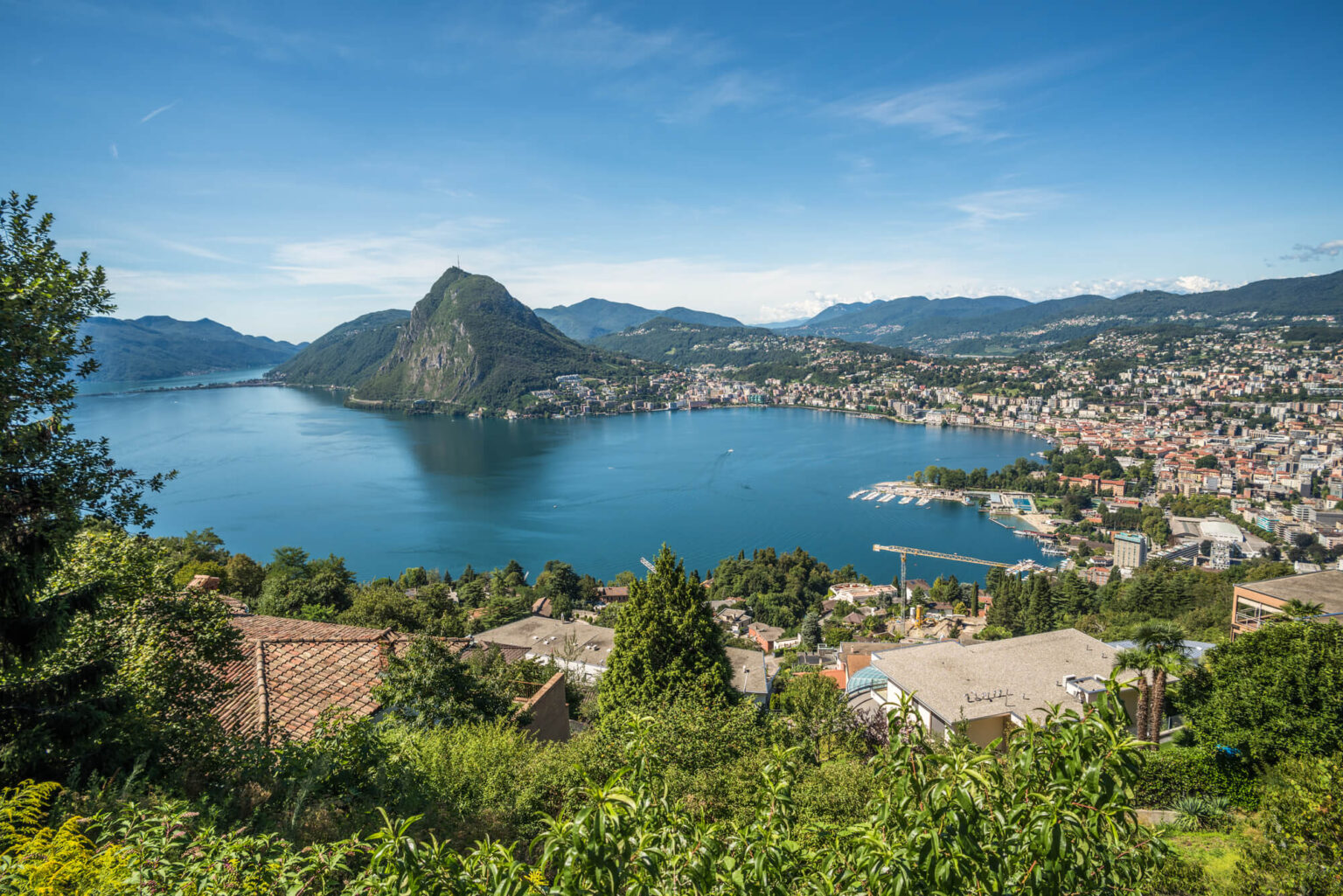Lugano konkurriert mit Zug als Blockchain-Hub der Schweiz Lugano konkurriert mit Zug als Bitcoin- & Blockchain-Hub der Schweiz