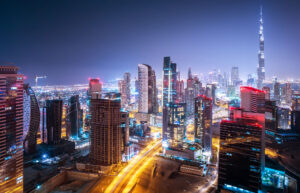 Mit Crypto.com Pay zahlen berechtigte UAE-Ansässige ihre Emirates-Flugtickets neu in Dirham direkt aus dem eigenen Krypto-Wallet.