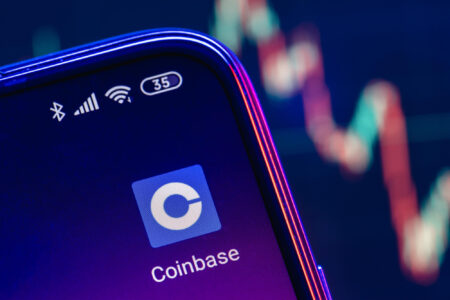 Coinbase records net loss of $430 million in Q1 2022