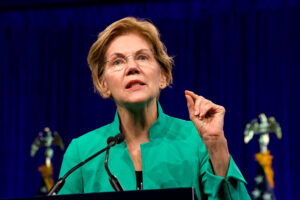 Senatorin Warren wirft dem OCC vor, neun Krypto-Firmen wie Coinbase und Ripple illegale Trust-Bank-Charters erteilt zu haben.