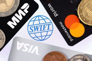17 Banken auf sechs Kontinenten pilotieren grenzüberschreitende Zahlungen mit tokenisierten Einlagen auf Swifts Blockchain Ledger.