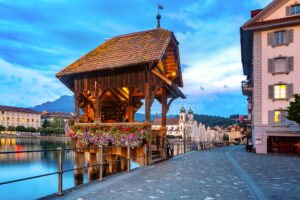 Kanton Luzern tritt der Swiss Blockchain Federation bei und wird siebter Mitgliedskanton. 73 Blockchain-Firmen am Standort.