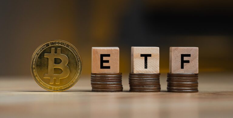 Korrektur verunsichert Wall Street: US-Bitcoin-ETFs verzeichnen erhebliche Abflüsse