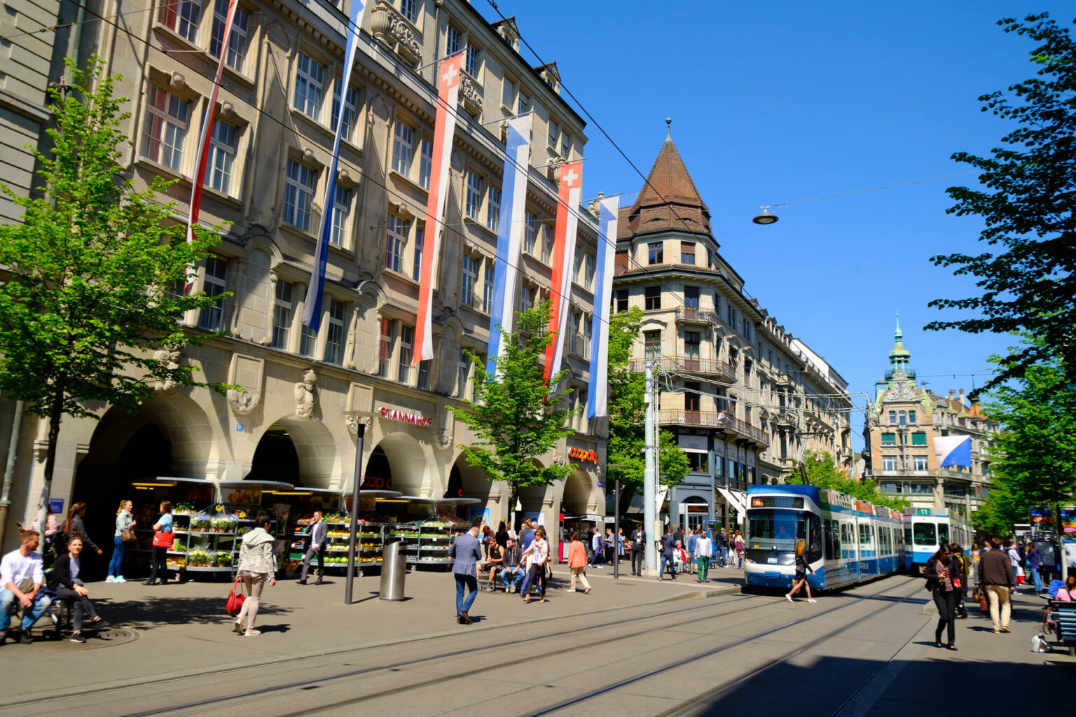 Krypto-Umfrage an der Zürcher Bahnhofstrasse offenbart tiefe Wissenslücken