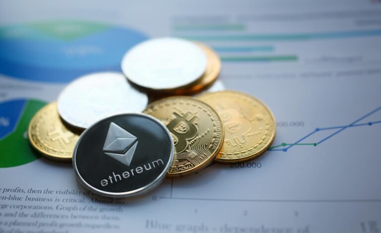 ETH-Rekordabflüsse von Börsen treffen auf steigende Short-Positionen – ein Wendepunkt?