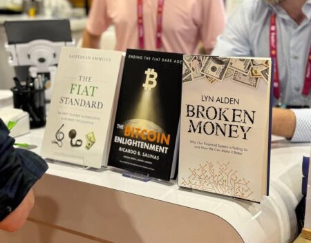 Schweizer Bitcoiner veröffentlichen Buch mit mexikanischem Milliardär Ricardo B. Salinas