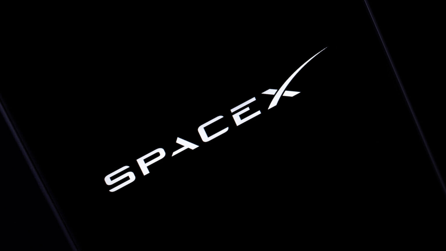 SpaceX Pre-IPO Futures handeln bei 2.2 Billionen USD SpaceX Pre-IPO Perpetual Futures preisen die Aktie zum Nasdaq-Start rund 29% über dem IPO-Referenzpreis von 135 USD zu 2.2 Bio. USD.