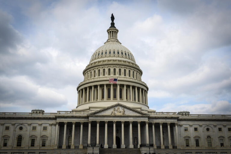 US-Senat verabschiedet Stablecoin-Gesetz “GENIUS Act”