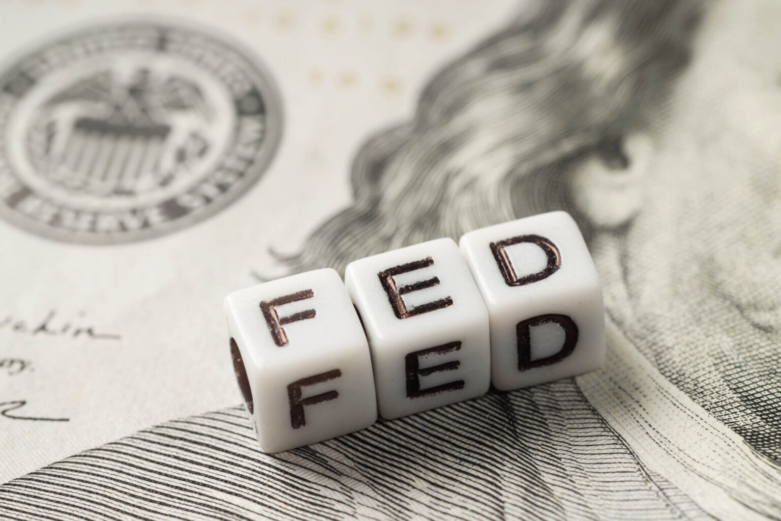 Fed-Gouverneur Stephen Miran sieht stabilisierenden Einfluss durch Stablecoins Fed-Gouverneur Stephen Miran sieht stabilisierenden Einfluss durch Stablecoins
