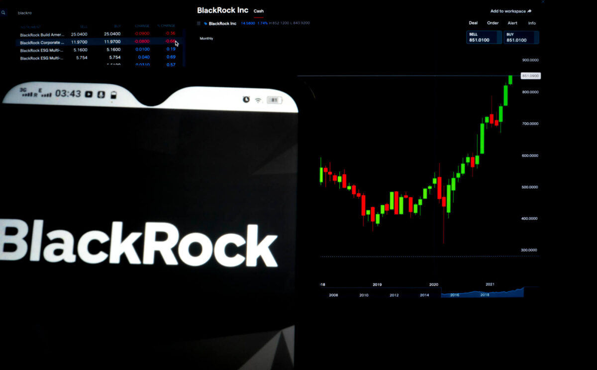 BlackRock reicht Antrag für Staking-Ethereum-ETF bei der SEC ein BlackRock reicht Antrag für Staking-Ethereum-ETF bei der SEC ein