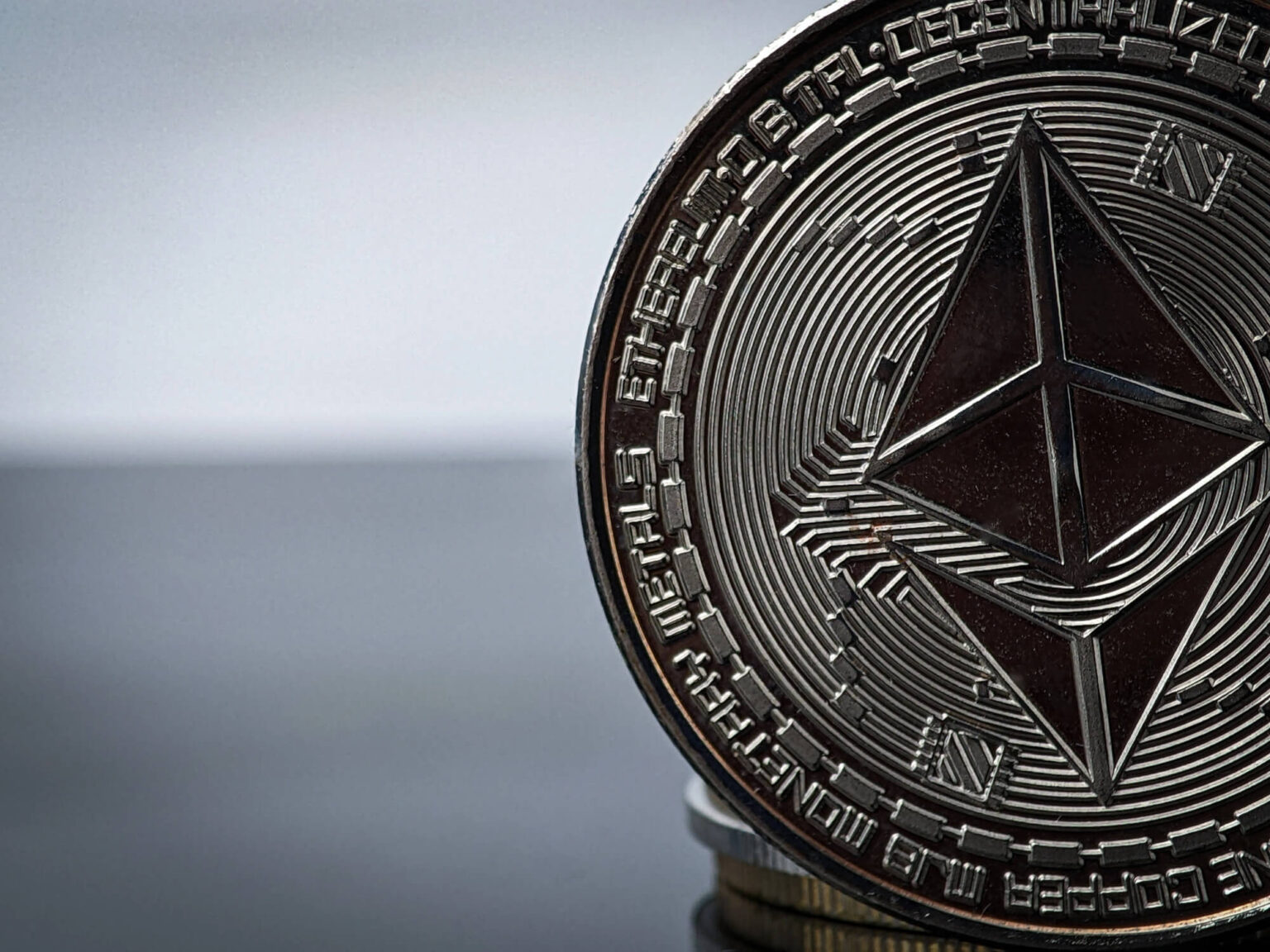 Ethereum Fusaka-Upgrade: Layer-2-Gebühren sinken um bis zu 60 Prozent Ethereum Fusaka-Upgrade: Layer-2-Gebühren sinken um bis zu 60 Prozent