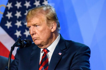 Trump Media Bitcoin-Bestand schrumpft: 2'650 BTC an Crypto.com transferiert, verbleibende 6'889 BTC liegen 34% unter Einstandspreis.