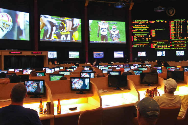 US-Gaming-Verbände wollen Sport-Prognosemärkte im Krypto-Gesetz Clarity Act verbieten. Die CFTC steuert mit ihrem Regelvorschlag dagegen.