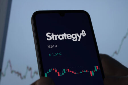 Strategy hat 3'588 Bitcoin für 216 Mio. USD verkauft, um seine Vorzugsdividenden für STRC & Co. zu finanzieren - der grösste Verkauf bisher.