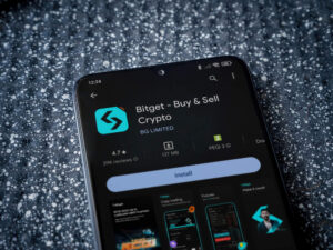 Bitget bestätigt einen Hack über 351.6 Mio. USD aus Hot- und Warm-Wallets, vermutet Nordkorea dahinter und setzt Auszahlungen aus.