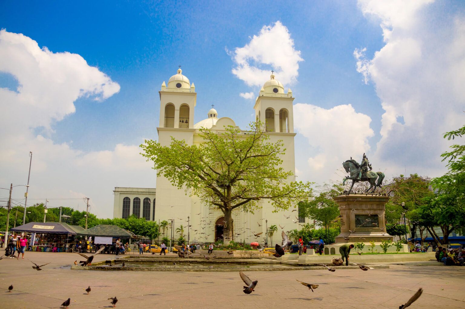 Der IWF gibt rund 140 Mio. USD frei, nachdem El Salvador seit Juni 2025 kein Bitcoin mehr aus öffentlichen Mitteln gekauft hat.