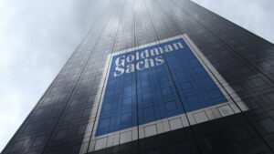 Die Q2-2026-13F-Filings weisen bei Goldman Sachs 87.4 Mio. USD in XRP-ETFs aus, nach praktisch vollständigem Ausstieg im Vorquartal.